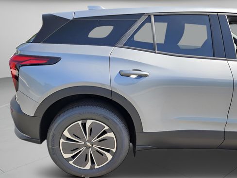 New 2025 Chevrolet Blazer EV LT image 8