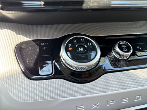 New 2026 Ford Expedition Active RWD image 33