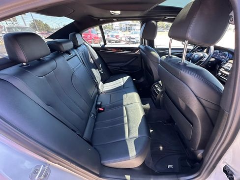 Used 2018 BMW 530i xDrive AWD/4WD image 14