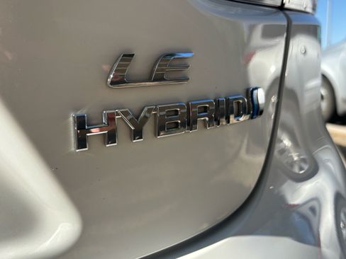 Used 2023 Toyota Corolla LE FWD image 8