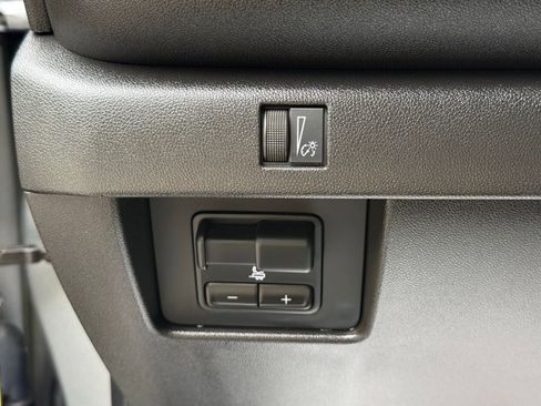 Used 2023 Chevrolet Colorado W/T w/ WT Convenience Package II RWD image 34