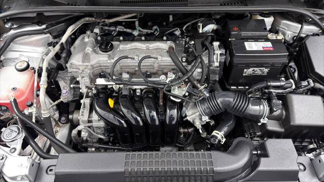 Used 2022 Toyota Corolla LE FWD image 36