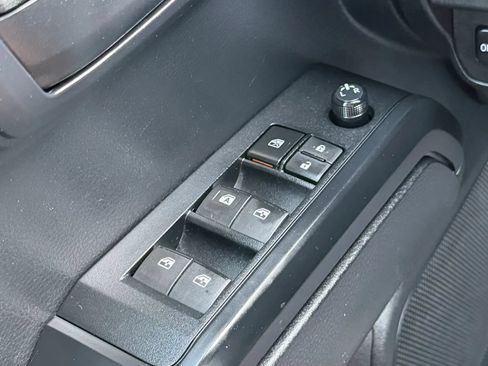 Used 2019 Toyota Tacoma SR w/ SR Convenience Package RWD image 29