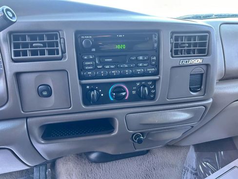 Used 2000 Ford Excursion Limited image 19