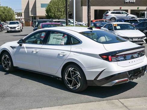 New 2026 Hyundai Sonata SEL image 7