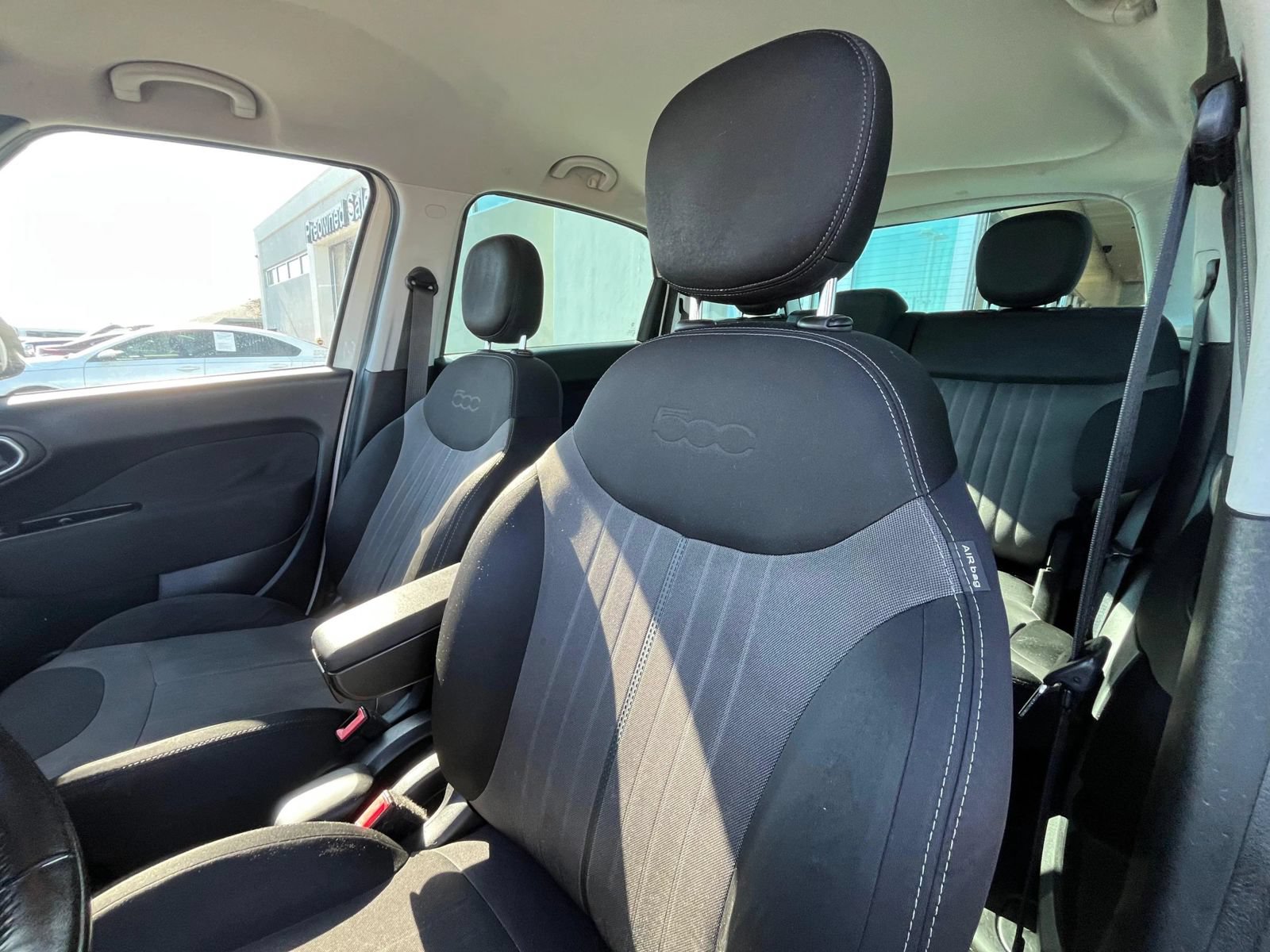 Used 2017 FIAT 500L Pop FWD image 25