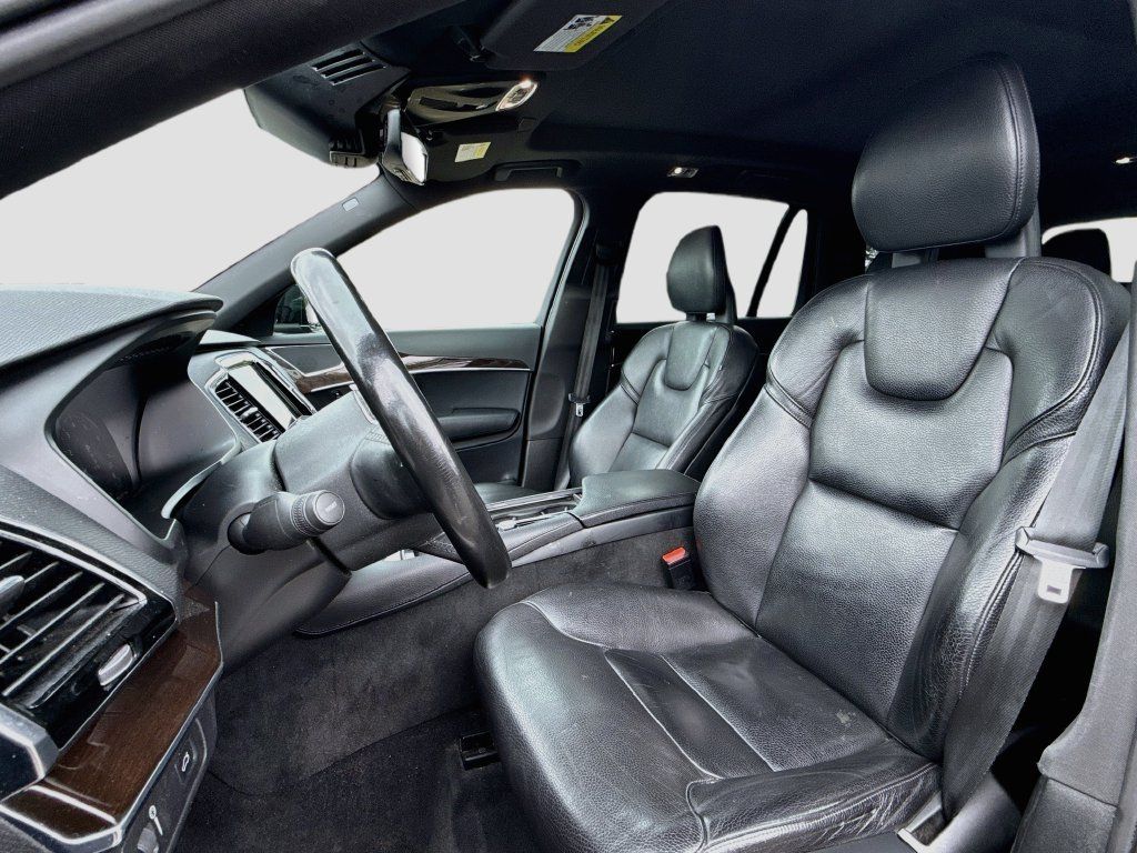 Used 2017 Volvo XC90 T6 Momentum w/ Vision Package AWD/4WD image 12