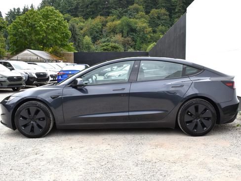 Used 2026 Tesla Model 3 RWD image 9