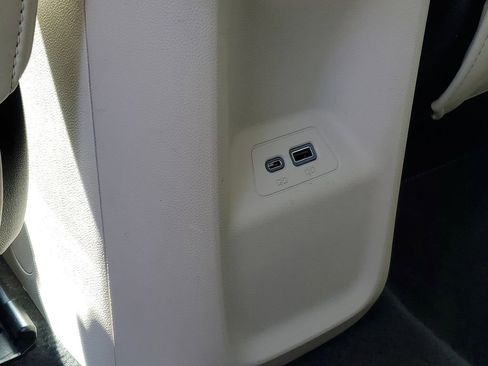 Used 2023 Buick Envision Essence w/ Technology Package I AWD/4WD image 30