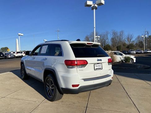 Used 2018 Jeep Grand Cherokee Limited image 8