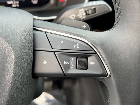 Certified 2025 Audi Q3 2.0T Premium Plus w/ Premium Plus Package image 26