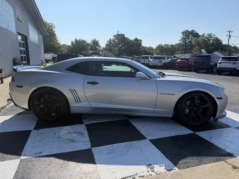 Used 2015 Chevrolet Camaro SS w/ RS Package RWD image 6