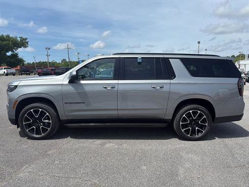 New 2026 Chevrolet Suburban RST w/ Comfort Package AWD/4WD image 3
