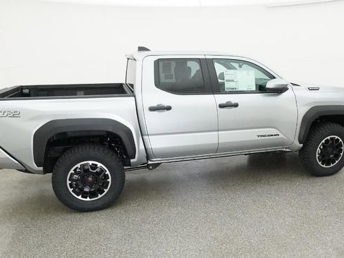 New 2025 Toyota Tacoma TRD Off-Road image 10