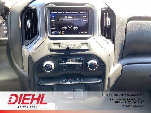 Used 2019 Chevrolet Silverado 1500 Custom w/ Custom Value Package AWD/4WD image 24