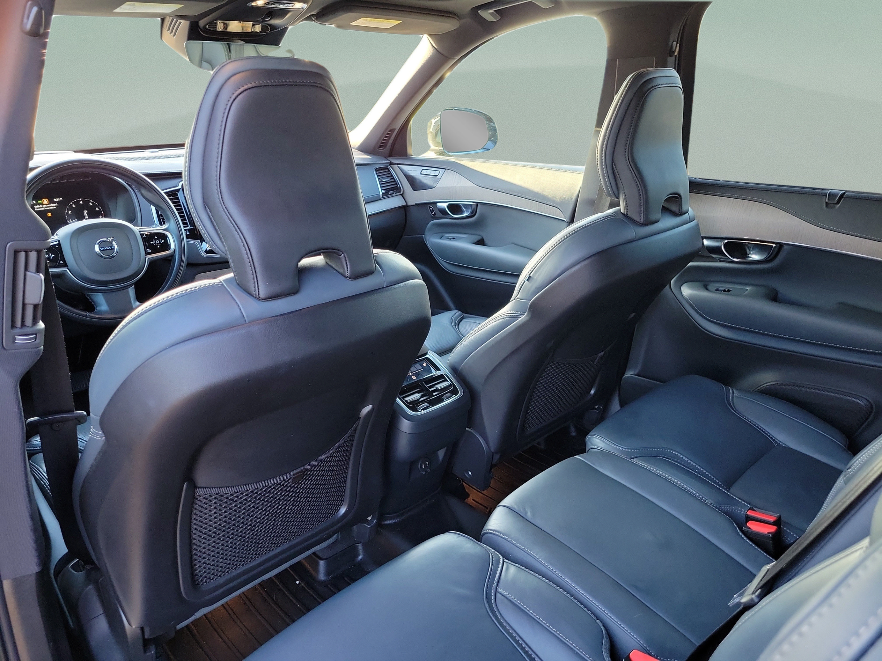 Used 2022 Volvo XC90 T6 Inscription w/ Advanced Package AWD/4WD image 10