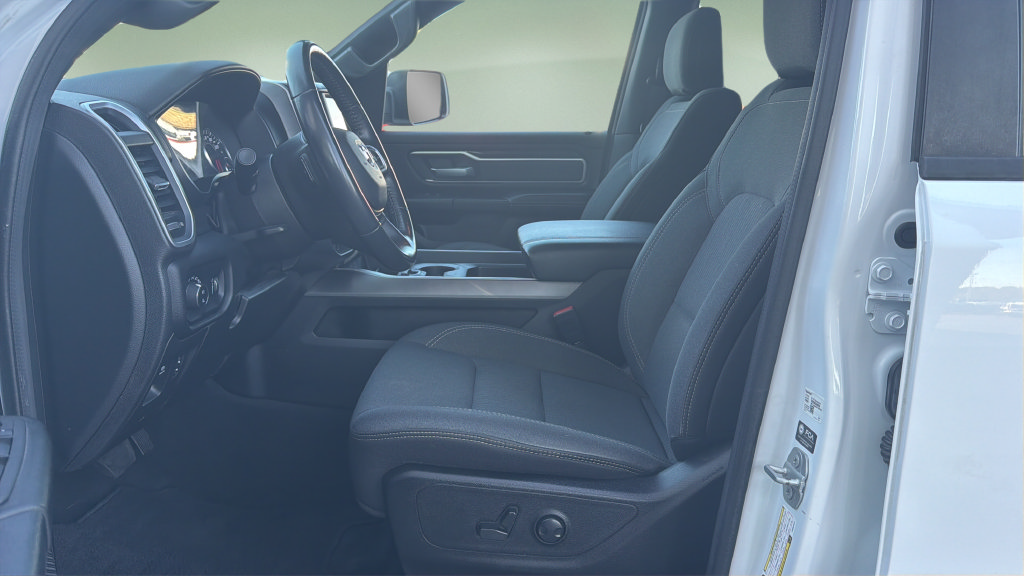 Used 2022 RAM 1500 Big Horn AWD/4WD image 17