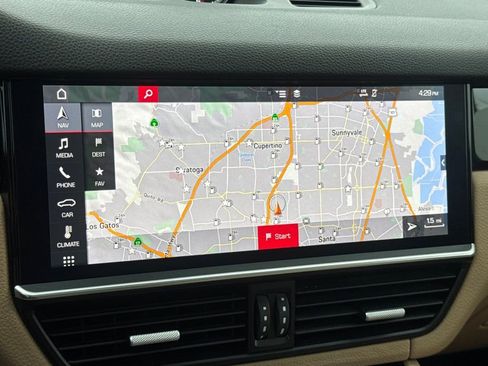 Used 2019 Porsche Cayenne AWD/4WD image 18