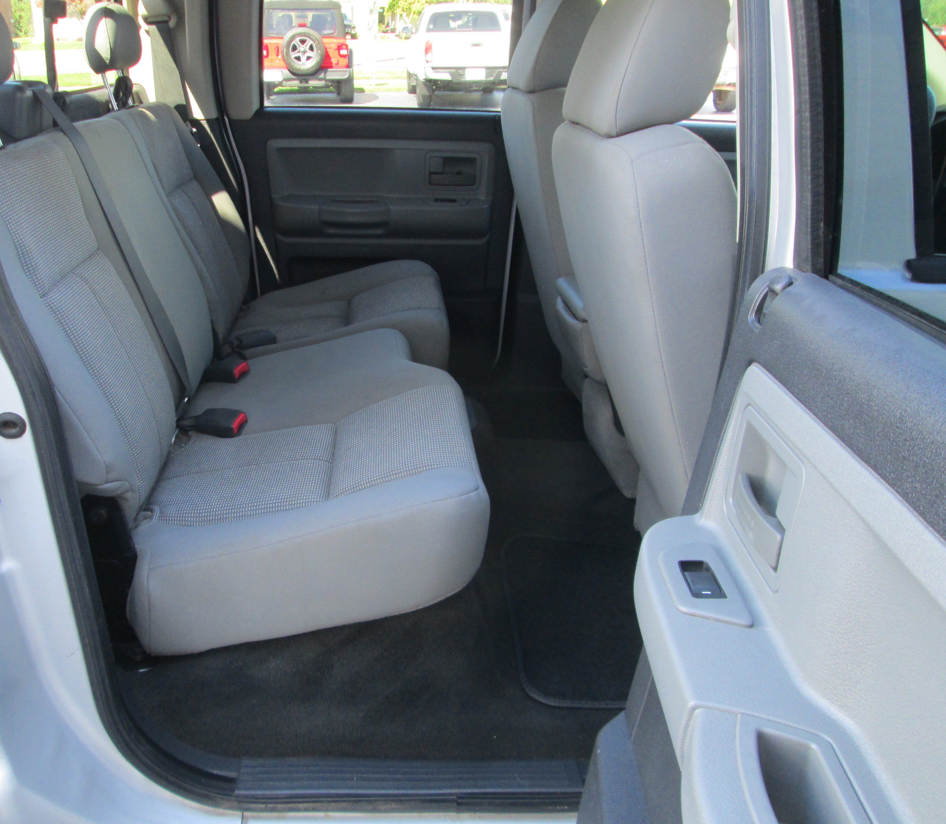 Used 2008 Dodge Dakota SLT w/ Trailer Tow Group AWD/4WD image 13