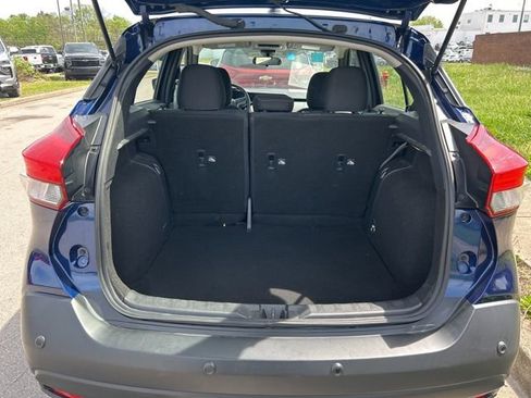 Used 2020 Nissan Kicks SV FWD image 11