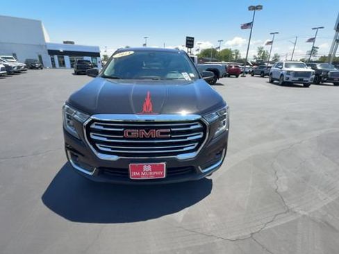 Certified 2024 GMC Terrain SLT AWD/4WD image 3