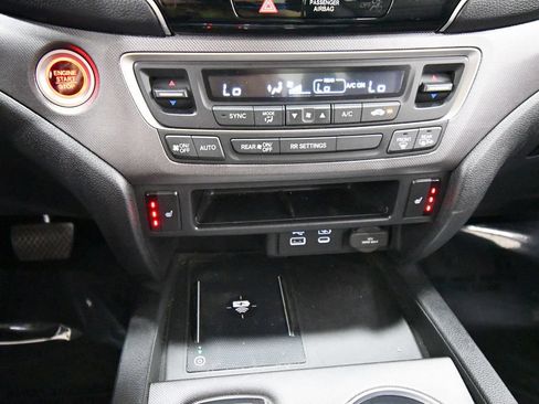 Certified 2025 Honda Ridgeline RTL image 26
