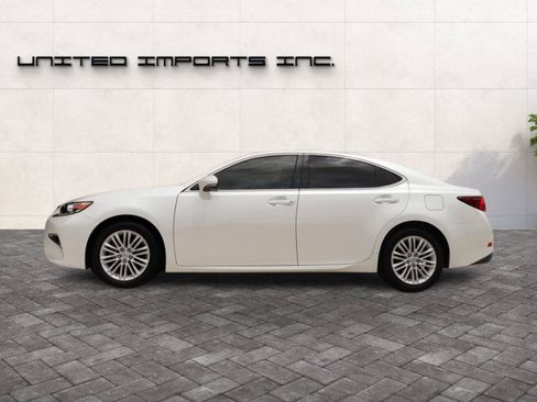 Used 2017 Lexus ES 350 w/ Premium Package FWD image 4