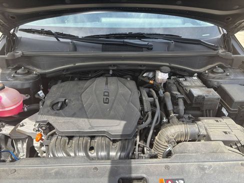 Used 2025 Kia Sportage LX FWD image 31