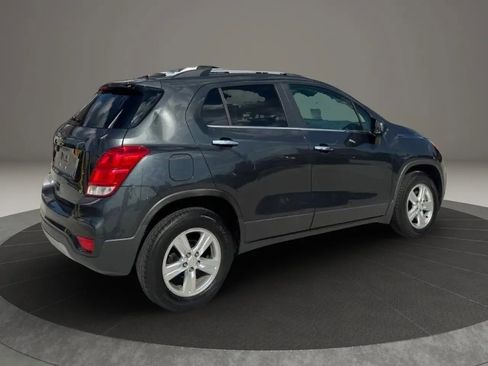 Used 2018 Chevrolet Trax LT w/ Driver Confidence Package FWD image 16