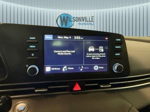 Used 2023 Hyundai Elantra SEL FWD image 2