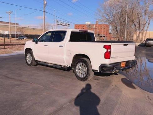 Used 2021 Chevrolet Silverado 1500 LTZ image 6