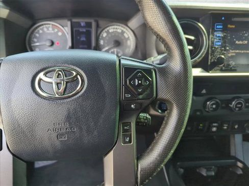 Used 2019 Toyota Tacoma TRD Sport w/ Technology Package RWD image 18