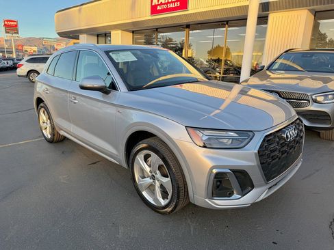 Used 2023 Audi Q5 2.0T Premium Plus w/ Premium Plus Package image 2