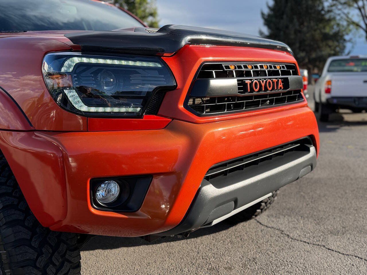 Used 2015 Toyota Tacoma TRD Pro w/ Off Road Towing Package AWD/4WD image 90
