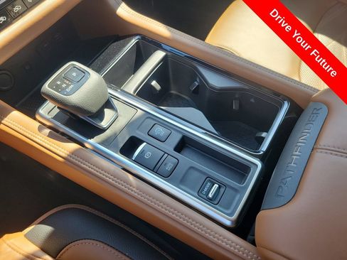 Used 2024 Nissan Pathfinder Platinum w/ Cargo Package FWD image 16