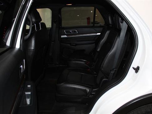 Used 2017 Ford Explorer Limited AWD/4WD image 33