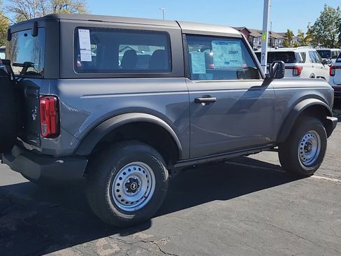 New 2025 Ford Bronco 2-Door image 9