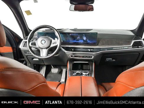 Used 2024 BMW X5 xDrive40i w/ M Sport Package AWD/4WD image 18