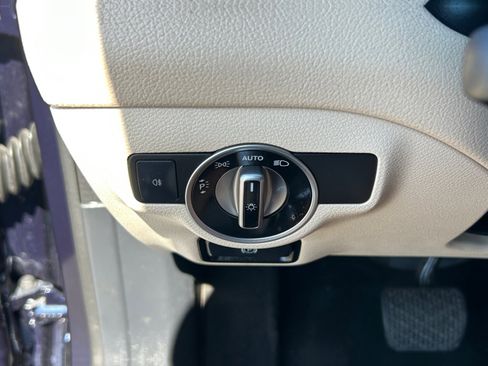 Used 2018 Mercedes-Benz CLA 250 image 32