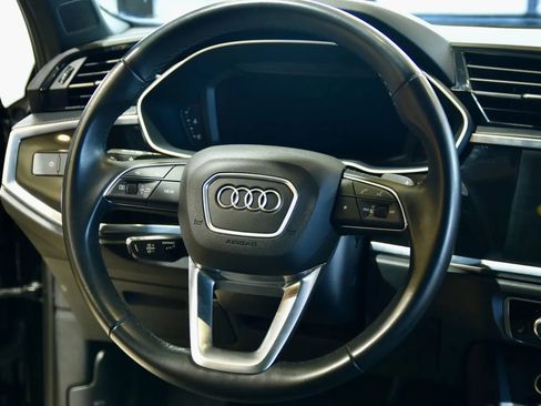 Used 2024 Audi Q3 2.0T Premium image 18