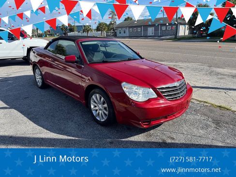 Used 2010 Chrysler Sebring Touring FWD image 1