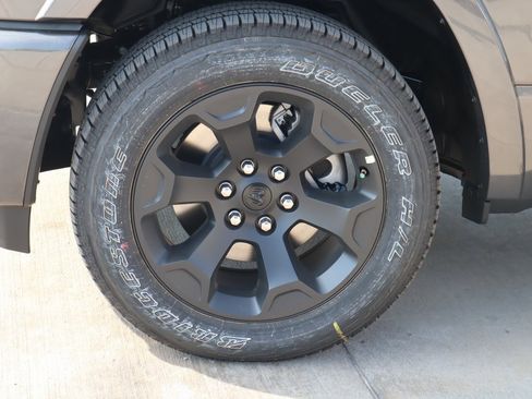 New 2025 RAM 1500 Big Horn image 18