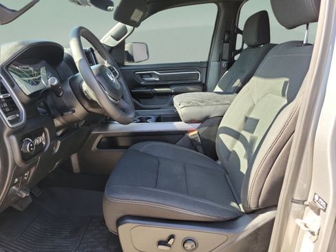 Used 2025 RAM 1500 Big Horn AWD/4WD image 15