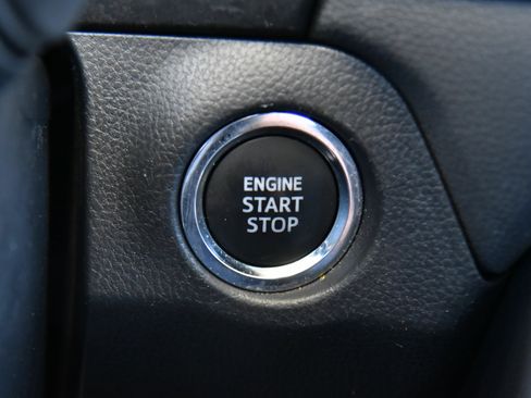Used 2024 Toyota RAV4 XLE FWD image 30