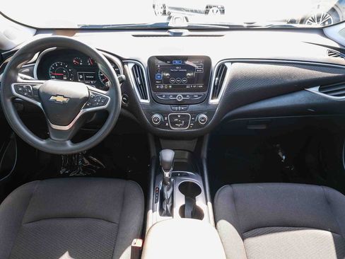 Used 2022 Chevrolet Malibu LS FWD image 13