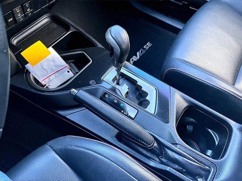 Used 2016 Toyota RAV4 SE image 15