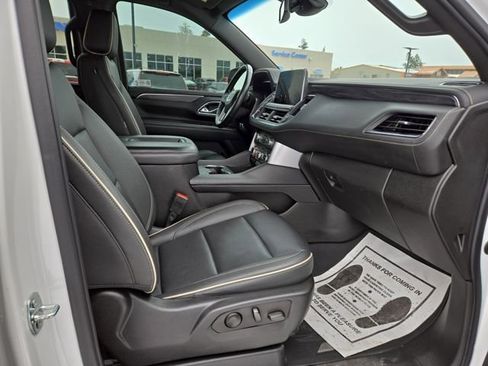 Used 2023 GMC Yukon SLT image 37