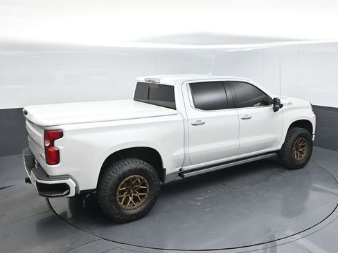 Used 2020 Chevrolet Silverado 1500 High Country w/ Technology Package AWD/4WD image 46