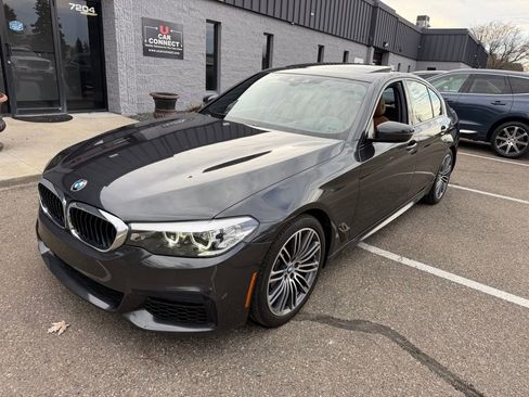 Used 2020 BMW 540i xDrive w/ M Sport Package image 2