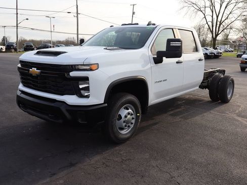 New 2026 Chevrolet Silverado 3500 W/T w/ WT Convenience Package AWD/4WD image 17